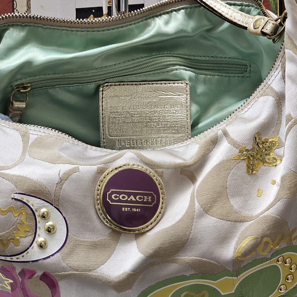 Coach Vintage Poppy Beige and Multicolor Women's Hobo Shoulder Bag - Picture 10 of 16
